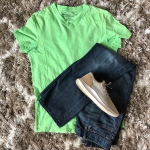 🥝AEO Lime Green V-Neck Tee